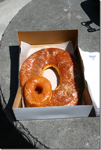 Big Ass Donut! « Pop Culture Cuisine